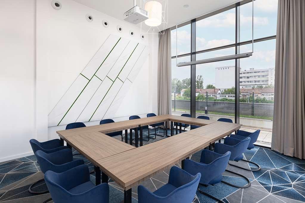 Hampton By Hilton Târgu-Mureş Facilidades foto